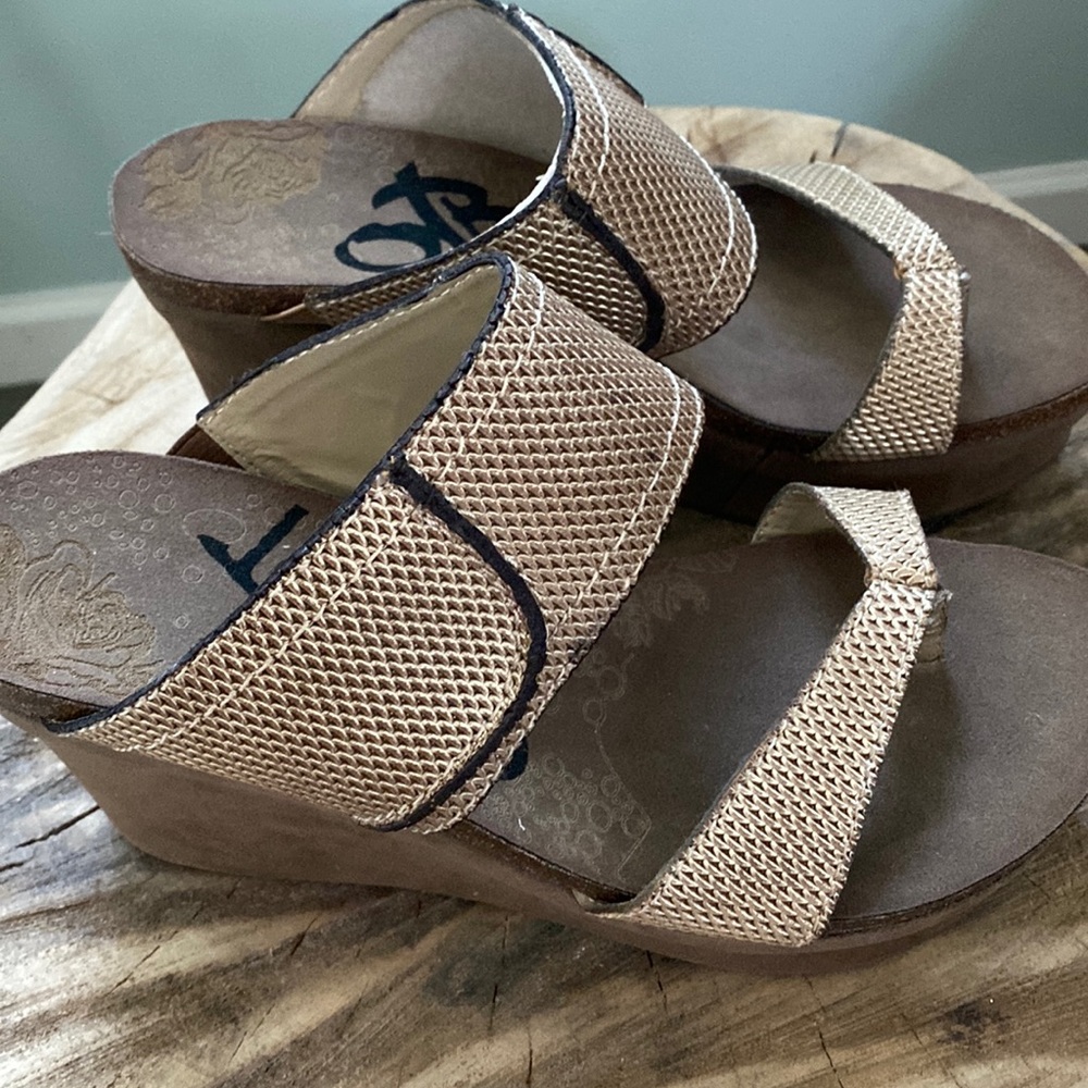 OTBT platform sandals